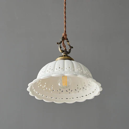 classic-hanging-porcelain-lamp
