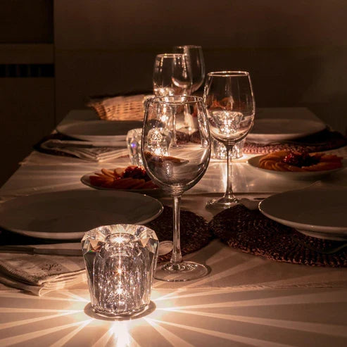 faceted-dining-table-light
