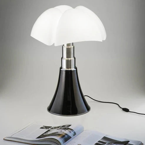 flared base lamp
