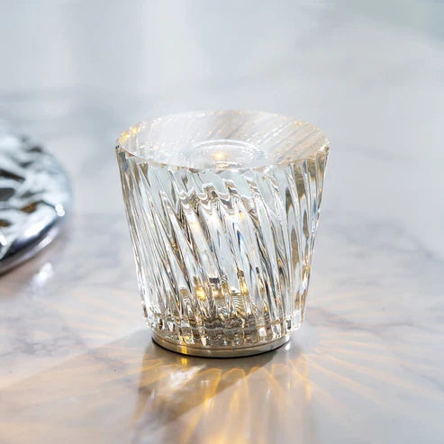 portable-crystal-room-light
