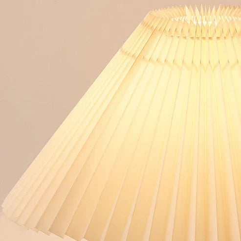 pull-chain-wooden-table-light
