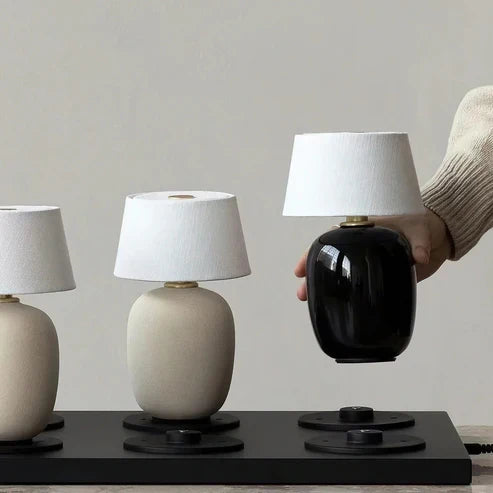 torso-petite-lamp-front-view
